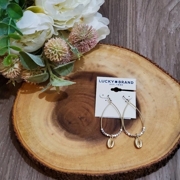 Lucky brand 2‎ tone shell chandelier earrings new!!! - Picture 2 of 4